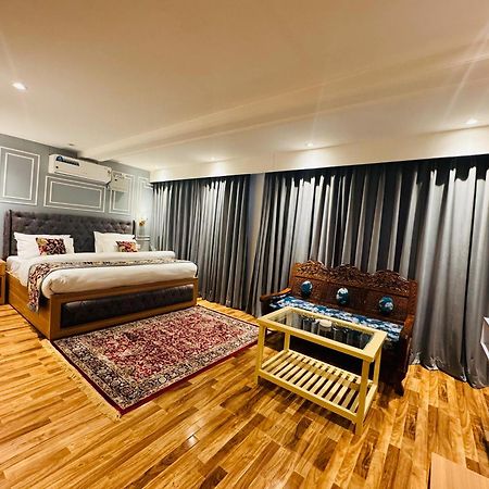 De Elaaf The Luxury Stay ศรีนาการ์ ภายนอก รูปภาพ