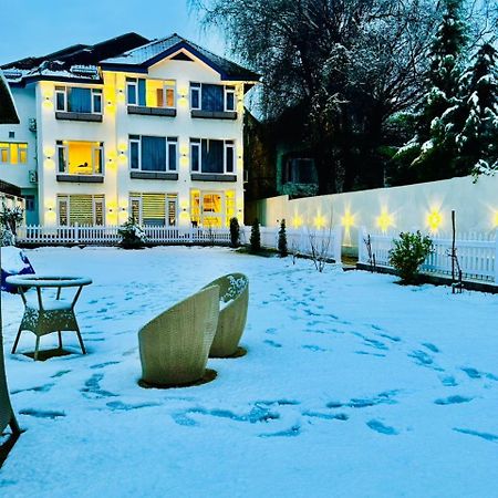 De Elaaf The Luxury Stay ศรีนาการ์ ภายนอก รูปภาพ