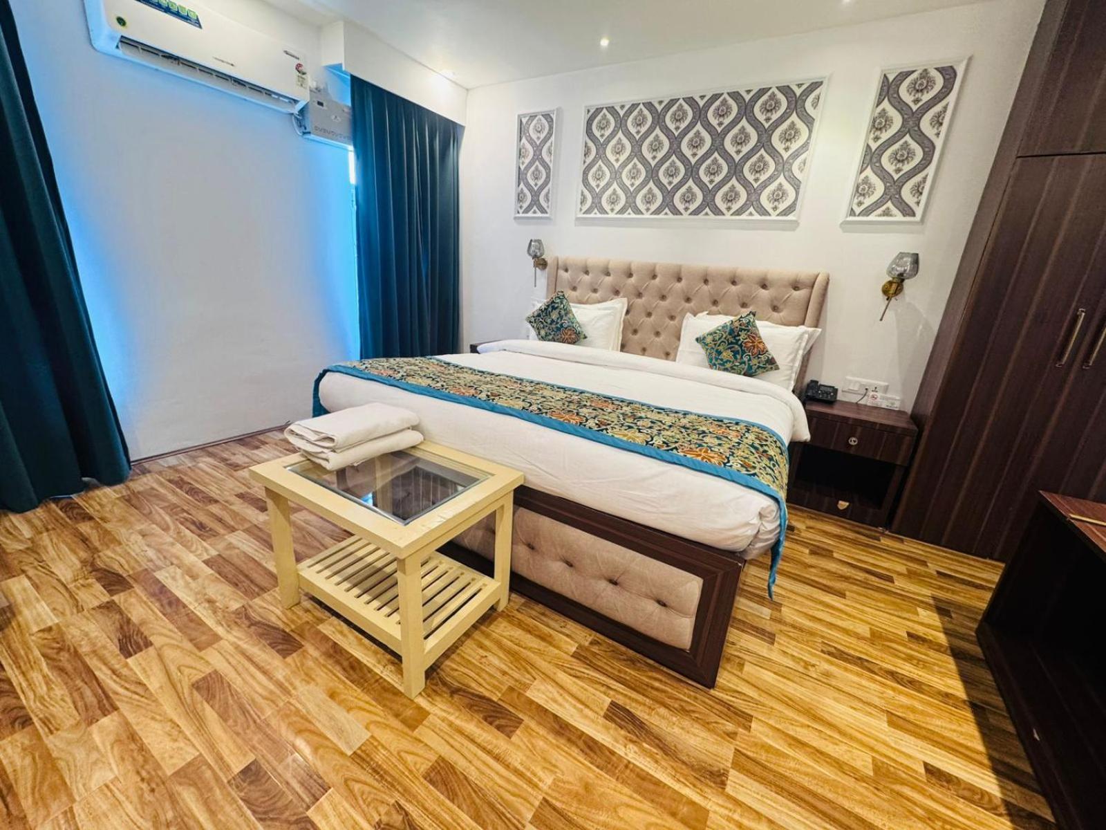 De Elaaf The Luxury Stay ศรีนาการ์ ภายนอก รูปภาพ