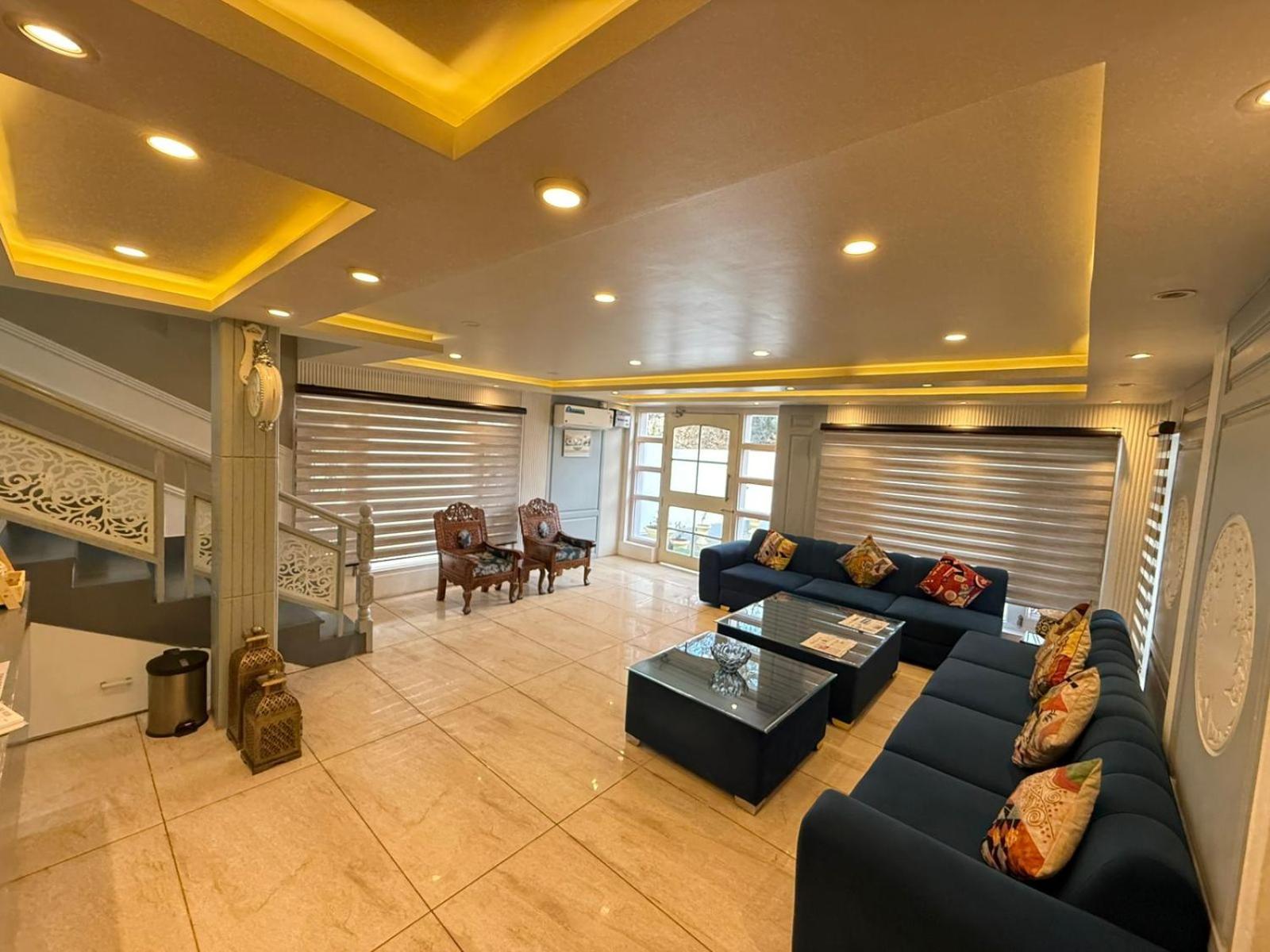 De Elaaf The Luxury Stay ศรีนาการ์ ภายนอก รูปภาพ