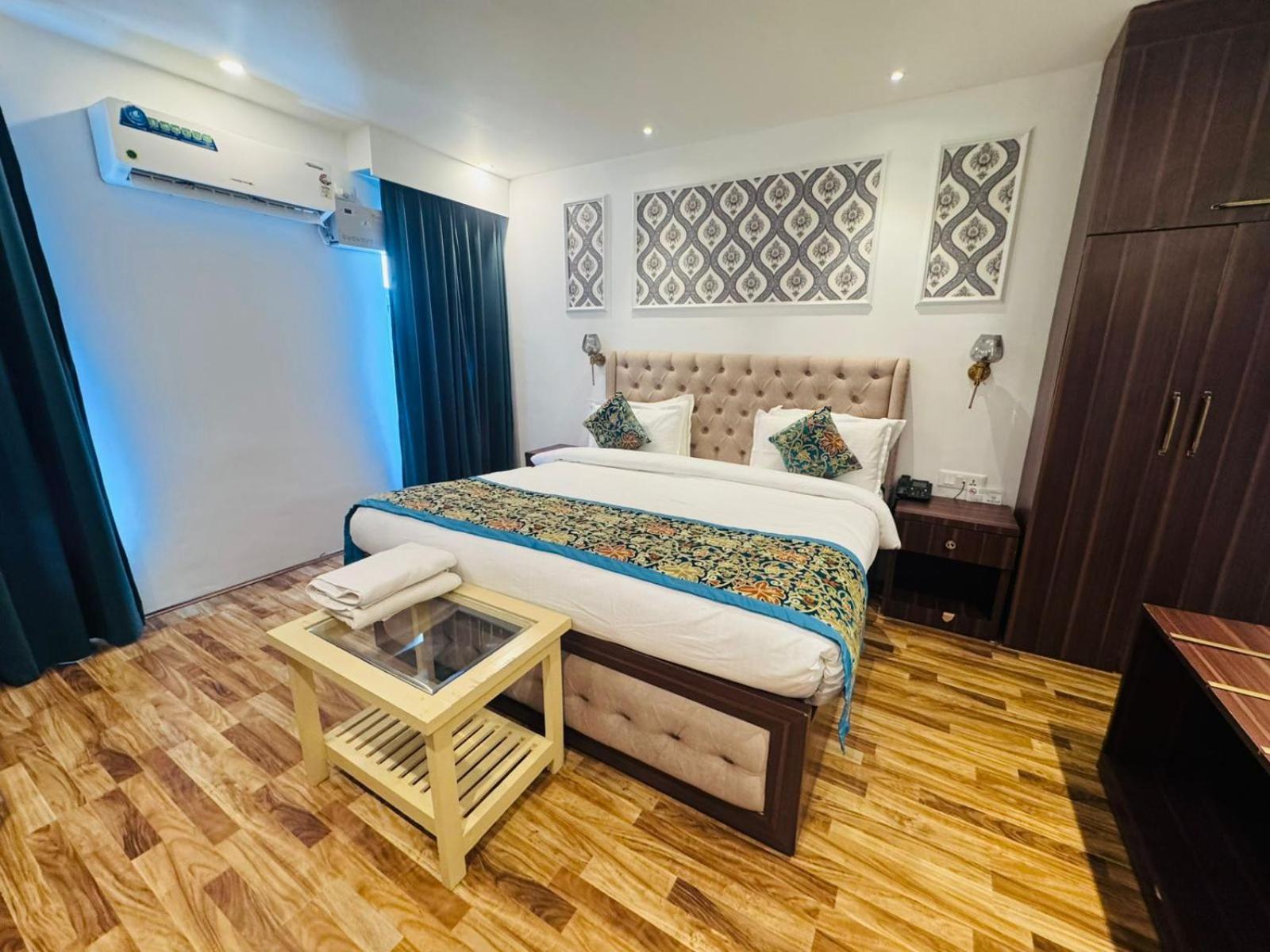 De Elaaf The Luxury Stay ศรีนาการ์ ภายนอก รูปภาพ
